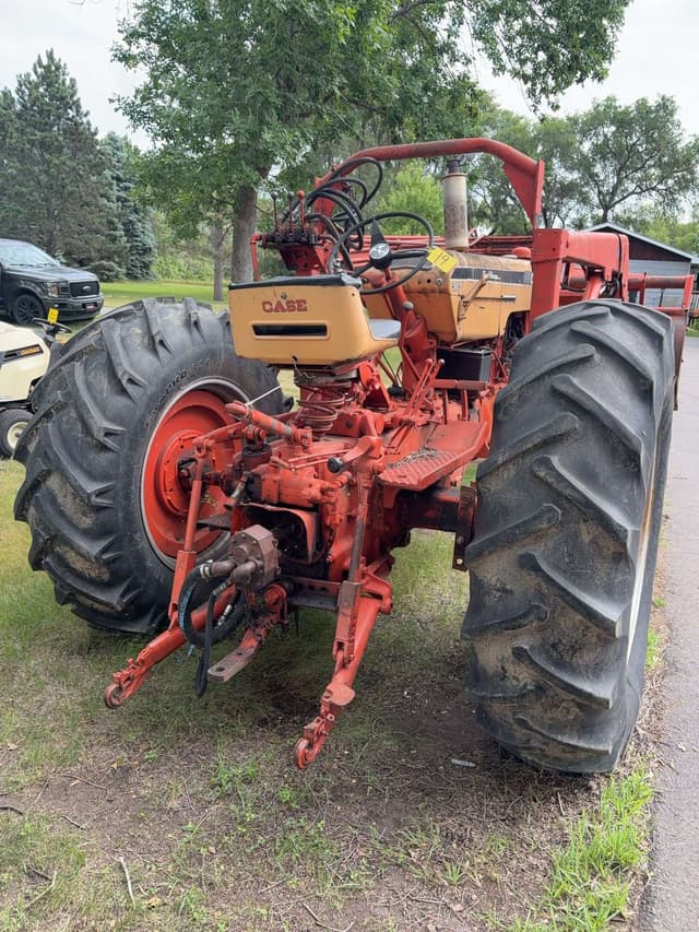 Image of Case 730 equipment image 3