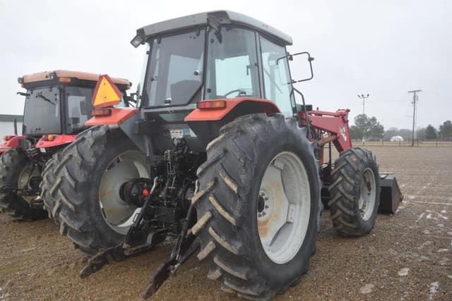 Image of Massey Ferguson 4270 equipment image 2