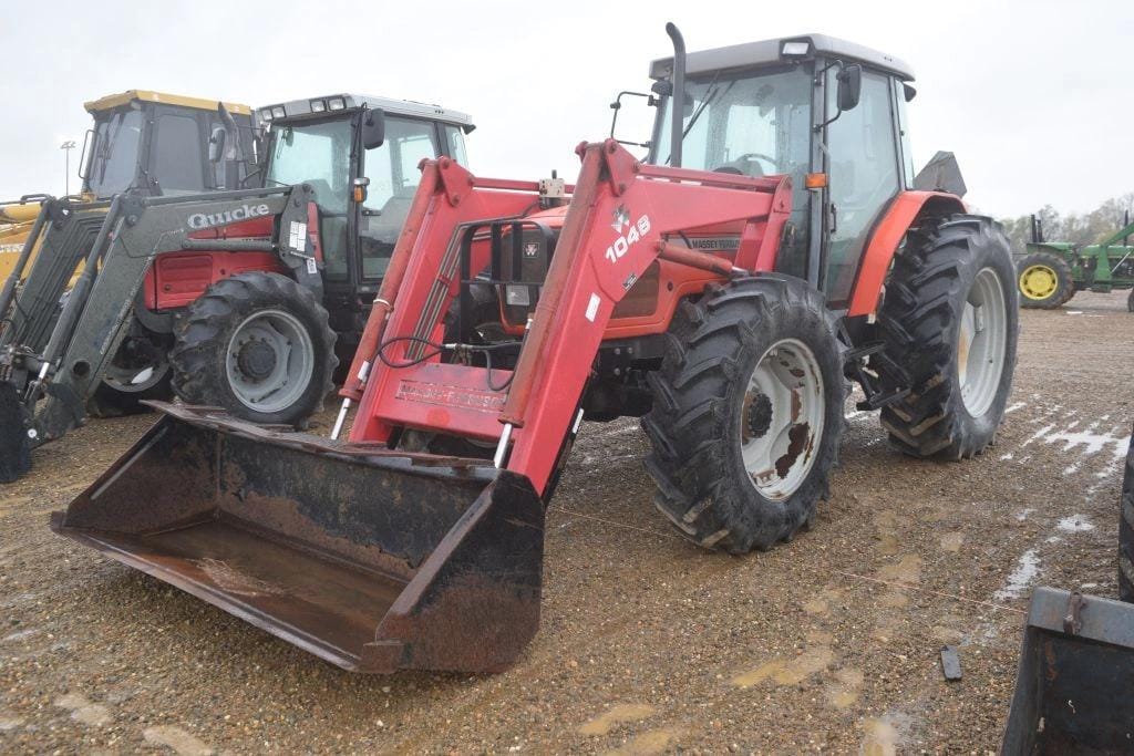 Massey Ferguson 4270 Equipment Image0