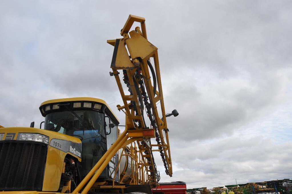 Main image Ag-Chem RoGator 1074 22