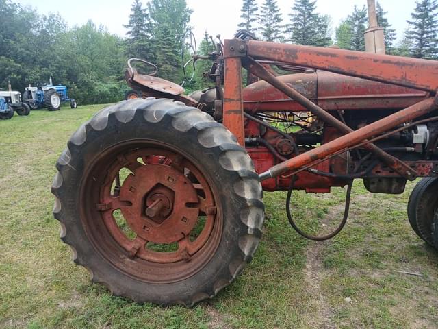 Image of Farmall Super M-TA equipment image 1