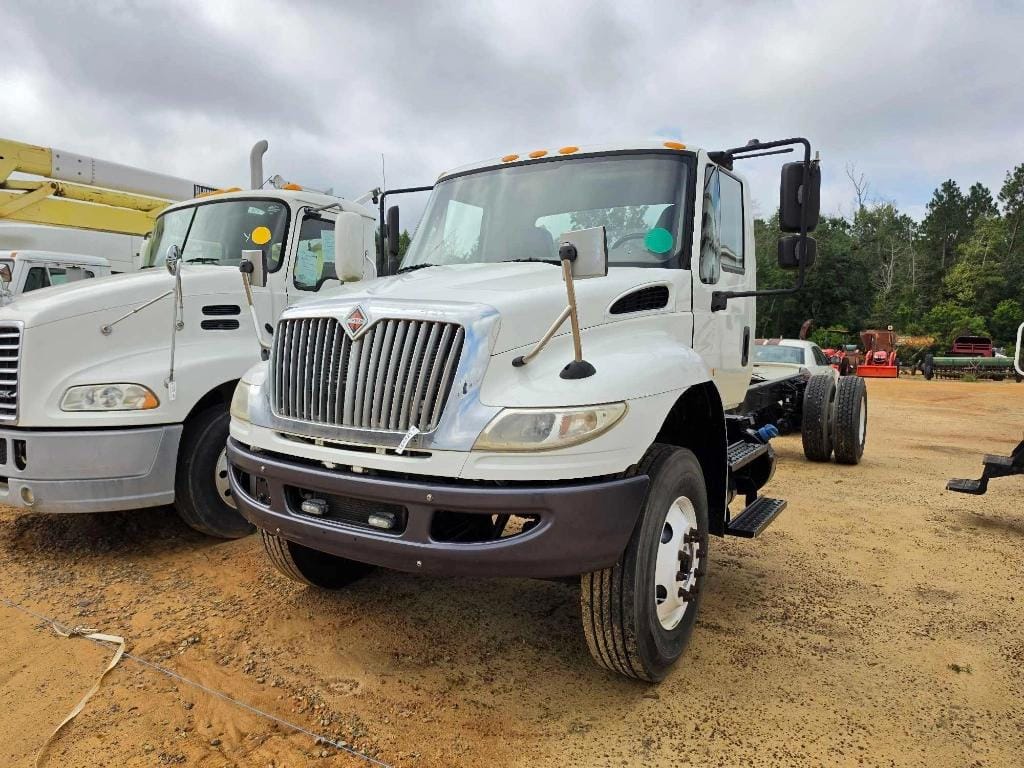 2016 International 4300 SBA Equipment Image0