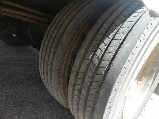 Image of Chevrolet C6500 equipment image 4
