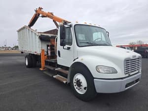 2015 Freightliner M2 106 Image
