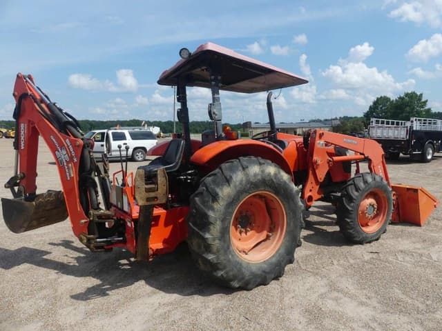Image of Kubota M8540 equipment image 2