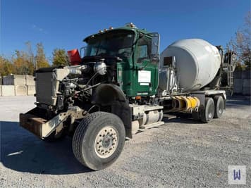 Main image Mack CV713