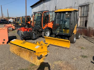 Main image Hustler 3700