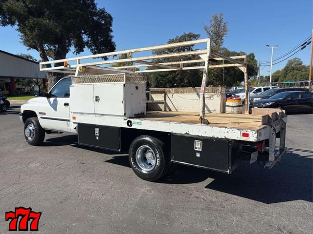 Image of Dodge Ram 3500 equipment image 3