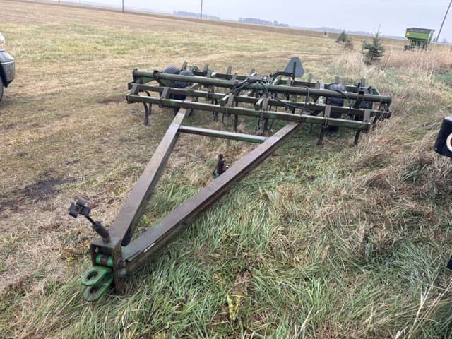 Image of John Deere 1010 equipment image 1