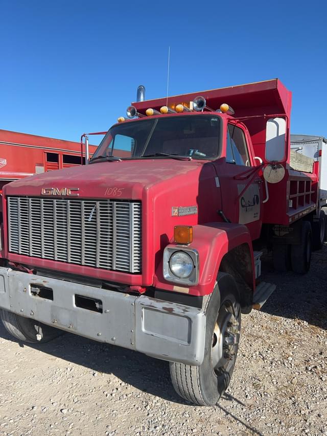 Image of GMC 9500 equipment image 1