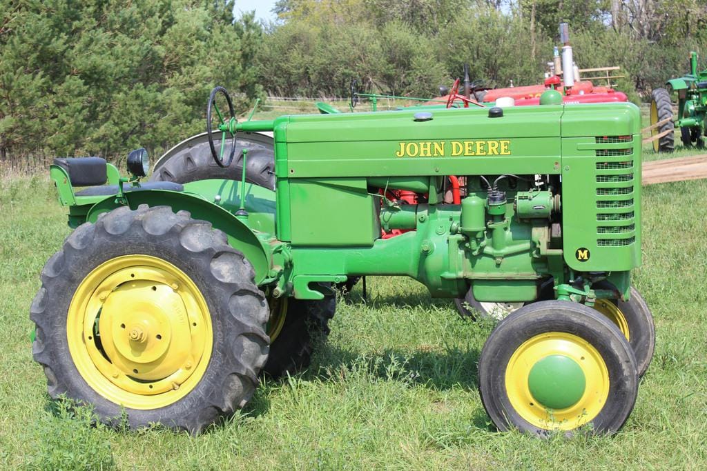 Main image John Deere M