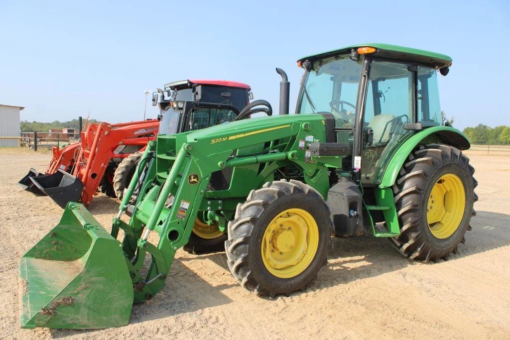 John Deere 5090E Equipment Image0