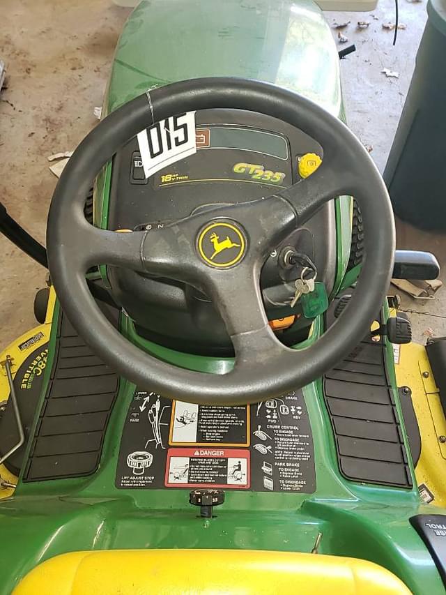 Image of John Deere GT235 equipment image 4