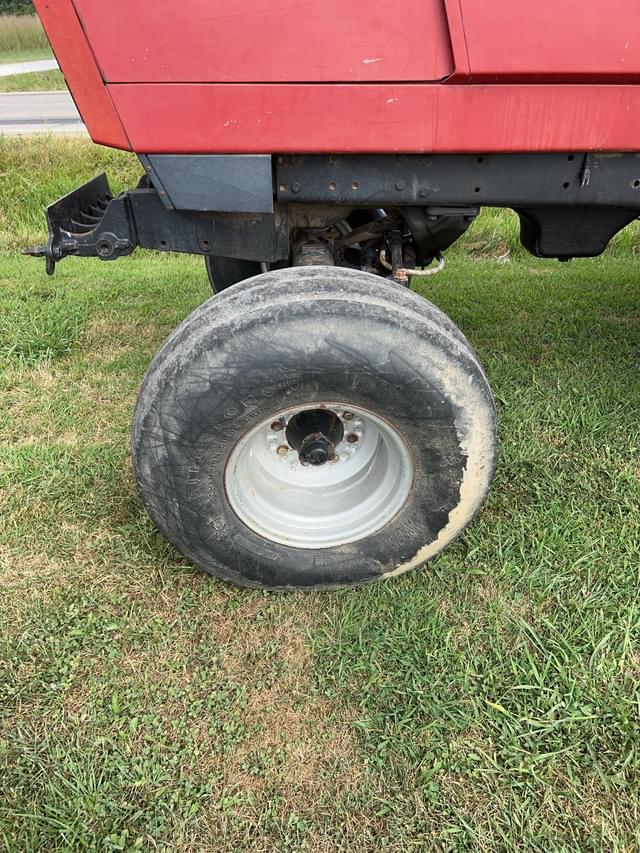 Image of International Harvester 5088 equipment image 2