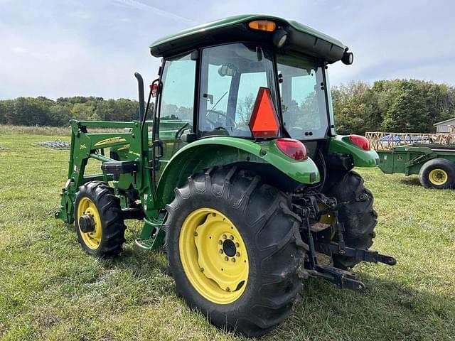 Image of John Deere 5325 equipment image 2