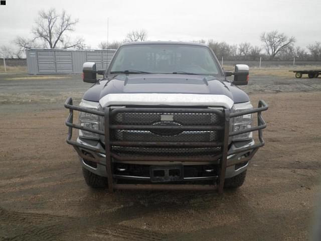 Image of Ford F-350 equipment image 1