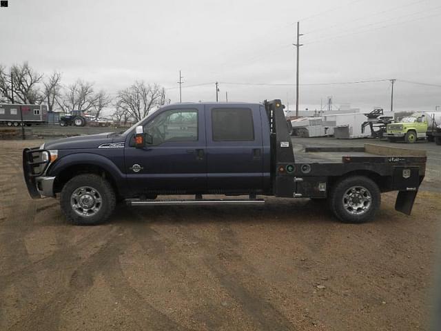 Image of Ford F-350 equipment image 3