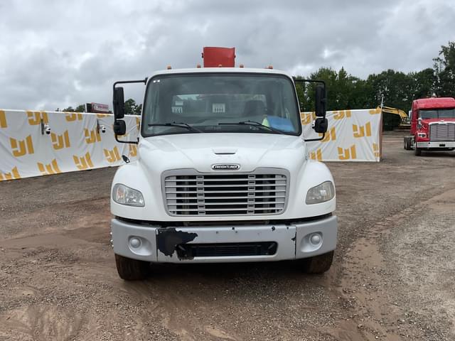 Image of Freightliner M2 equipment image 1