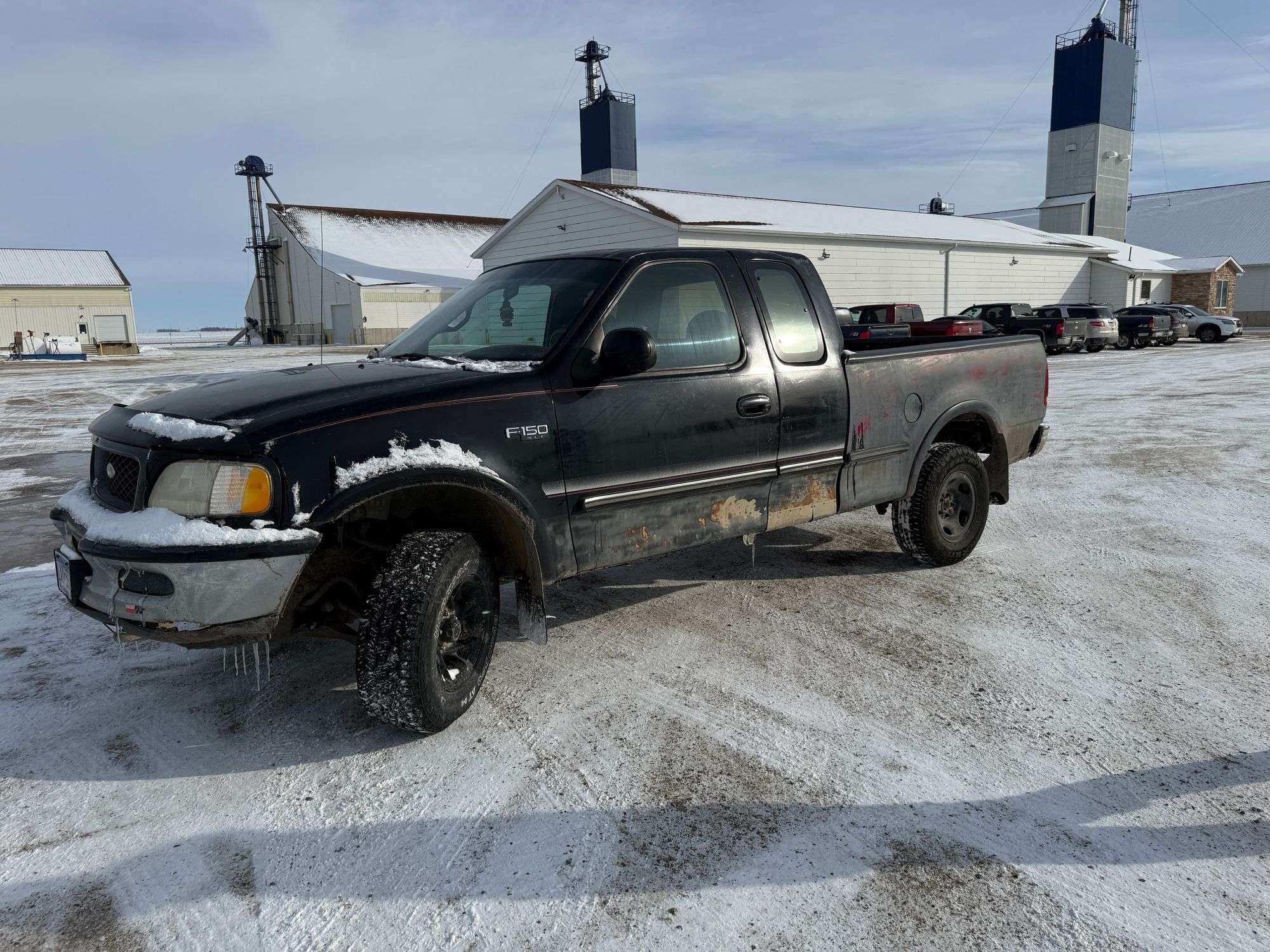 1997 Ford F-150 Equipment Image0