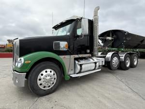 2018 Freightliner Coronado Image