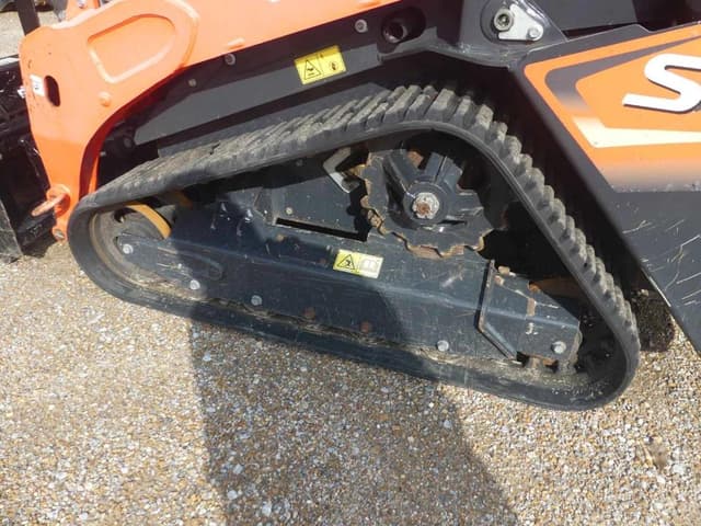 Image of Kubota SCL1000 equipment image 4