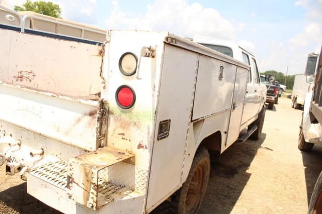 Image of Ford F-350 equipment image 1