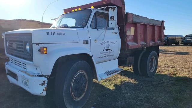 Image of Chevrolet C70 equipment image 1