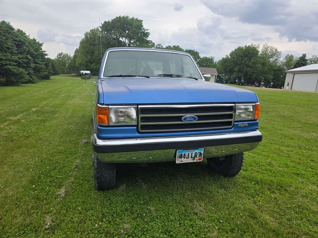 Image of Ford F-350 equipment image 4