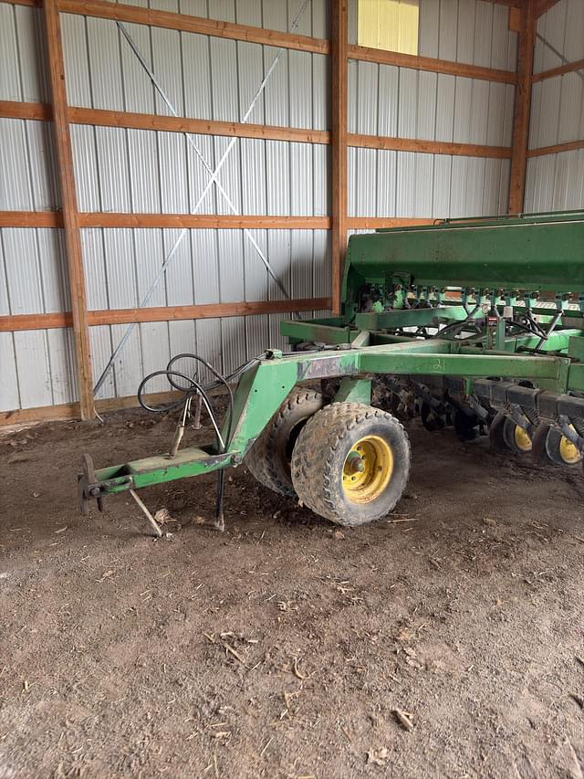 Image of John Deere 750 equipment image 1