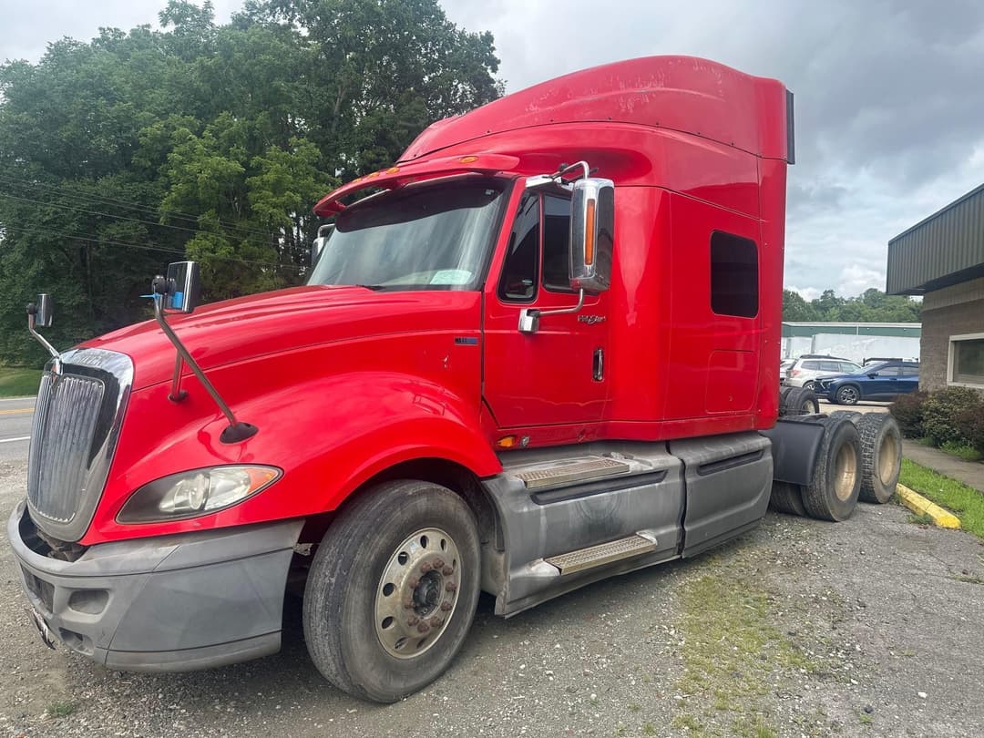 Image of International ProStar Plus 122 Primary image