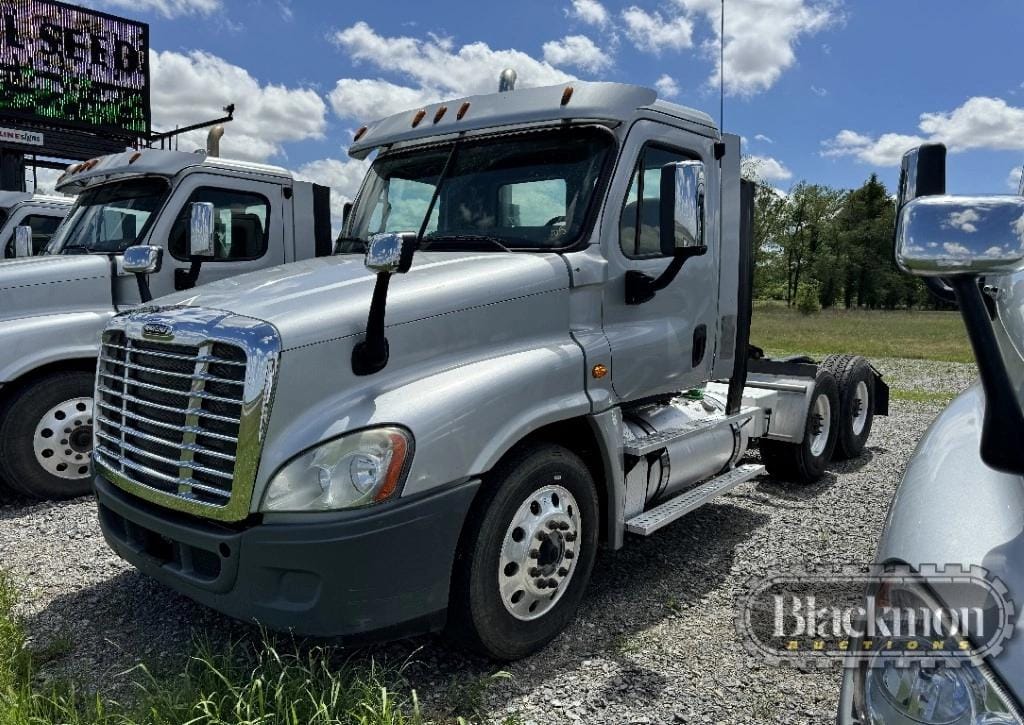 Main image Freightliner Cascadia