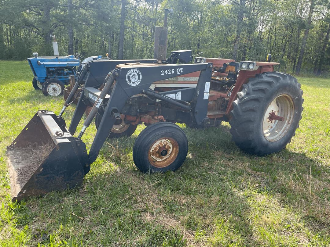 Image of International Harvester 674 Image 0