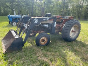 International Harvester 674 Image