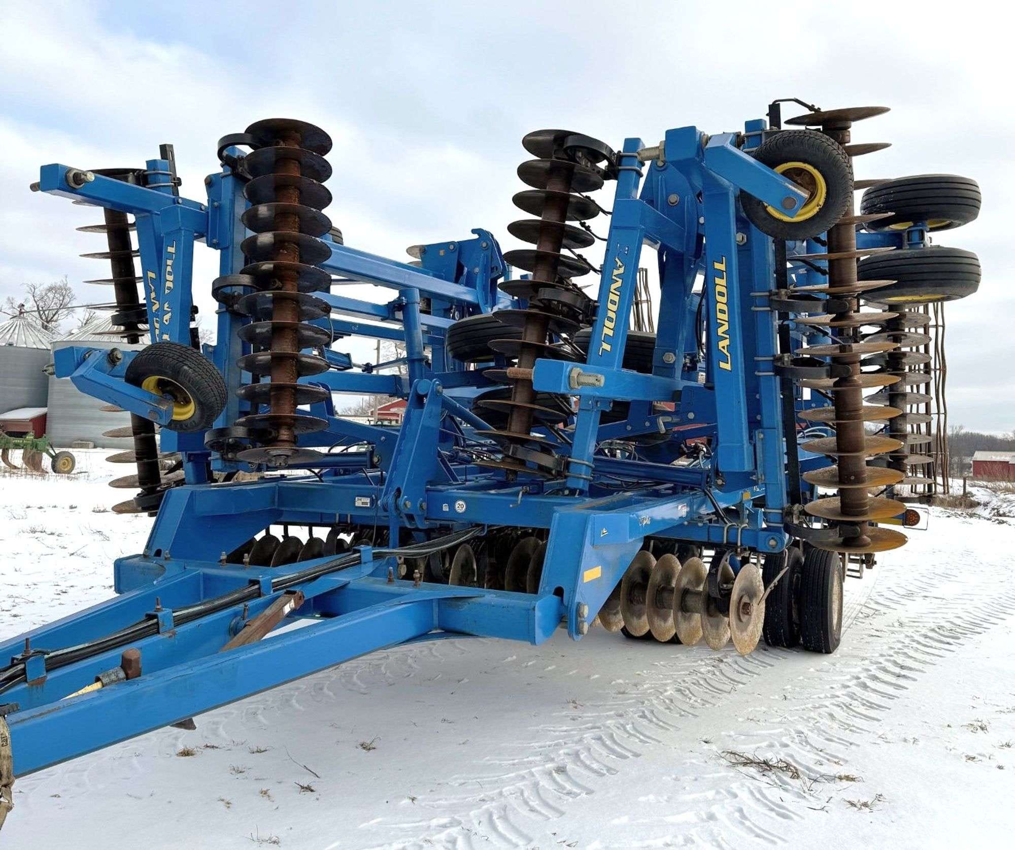 Landoll 7450-44 Equipment Image0