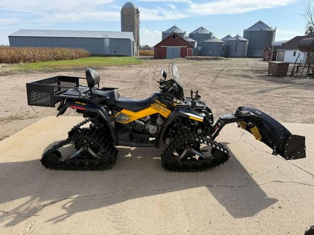 Image of Can-Am Outlander 650 equipment image 3