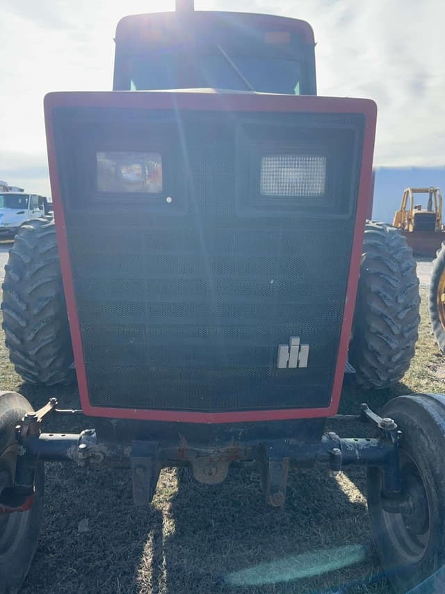 Image of International Harvester 5288 equipment image 4