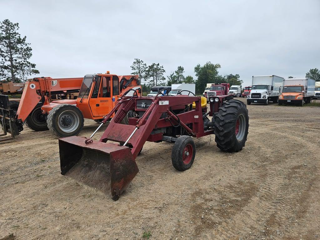 Image of Massey Ferguson 165 Primary image