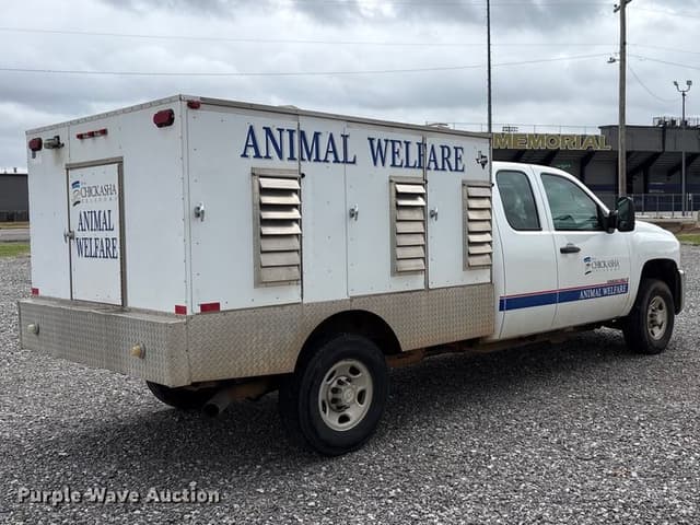Image of Chevrolet 2500HD equipment image 4