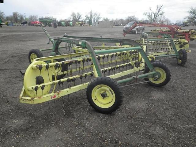Image of John Deere 670 equipment image 2