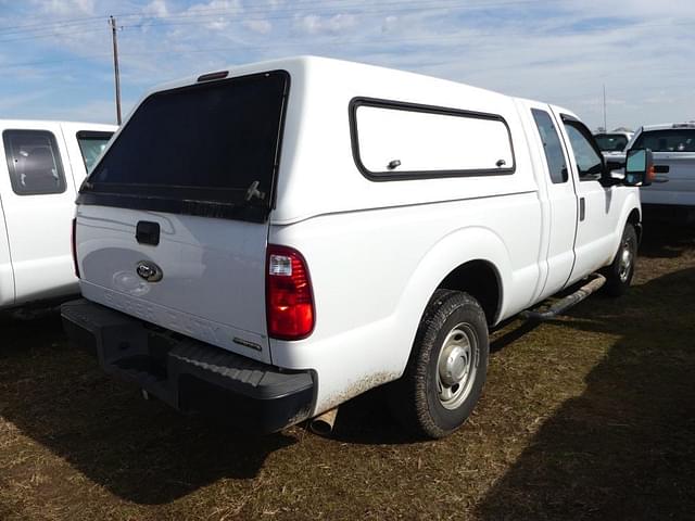 Image of Ford F-250 equipment image 4