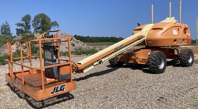 Image of JLG 400S equipment image 1