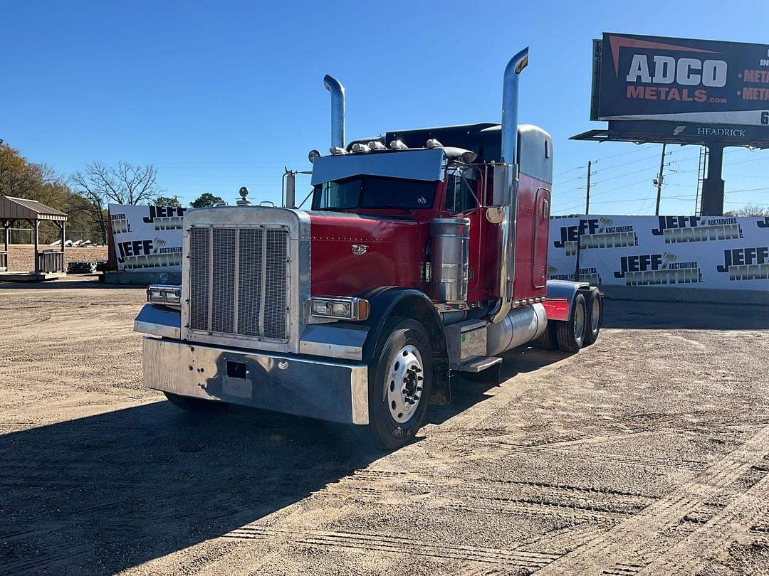 Image of Peterbilt 379 Primary image