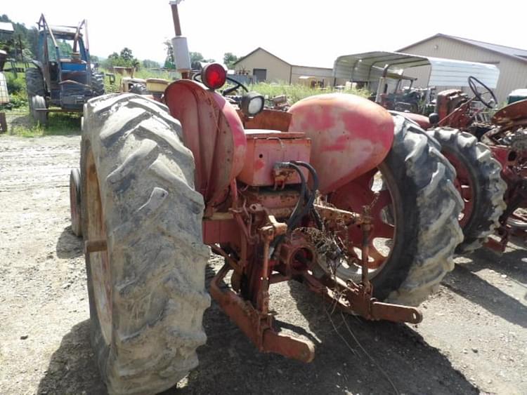 Main image International Harvester 460 10