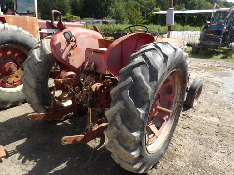 Main image International Harvester 460 12