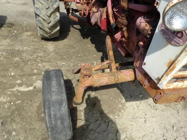 Thumbnail image International Harvester 460 4