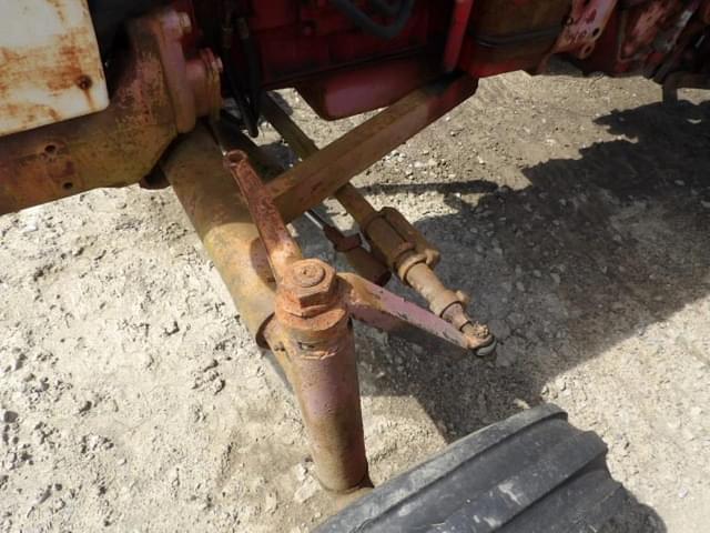 Thumbnail image International Harvester 460 5