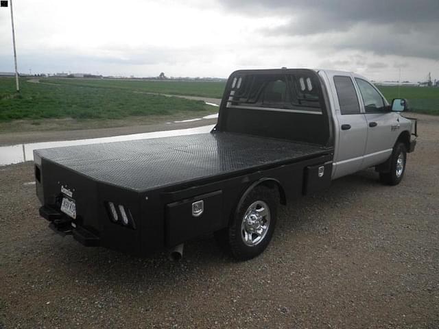 Image of Dodge Ram 3500HD equipment image 4