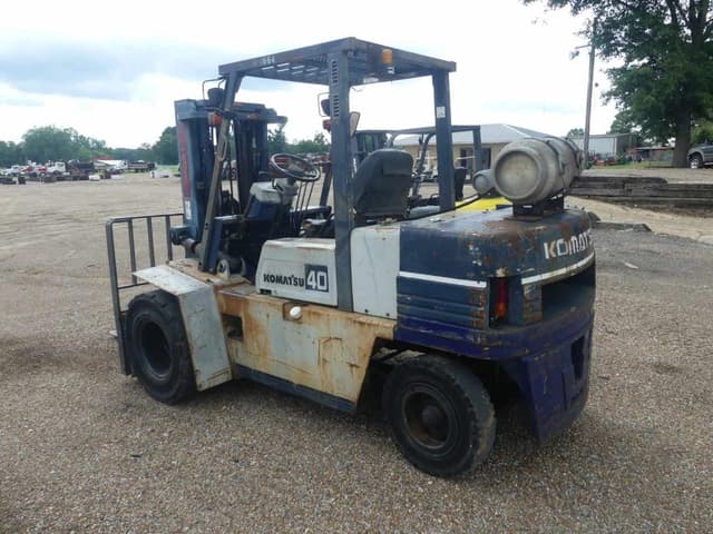 Image of Komatsu FG40T-6 equipment image 3