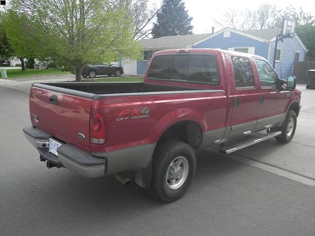Image of Ford F-350 equipment image 4