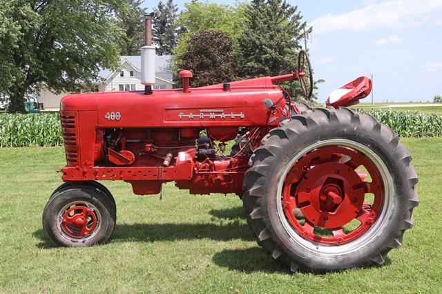 Image of Farmall 400 equipment image 1